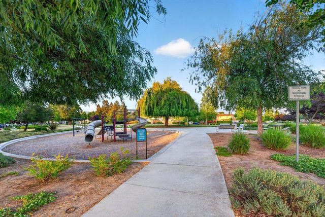 18042 Calle Central, Morgan Hill, CA 95037