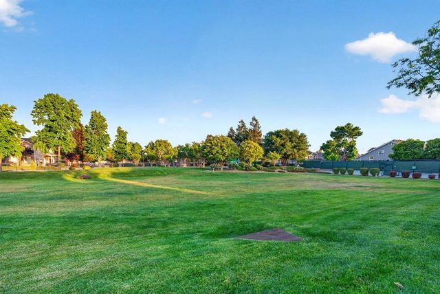 18042 Calle Central, Morgan Hill, CA 95037