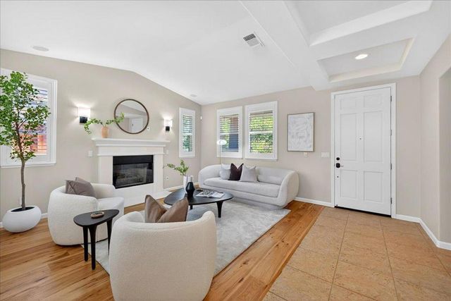 18042 Calle Central, Morgan Hill, CA 95037