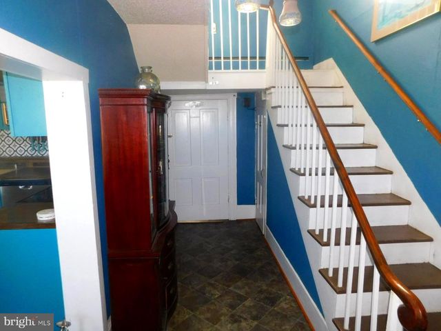 105 E MAIN ST, Wardensville, WV 26851