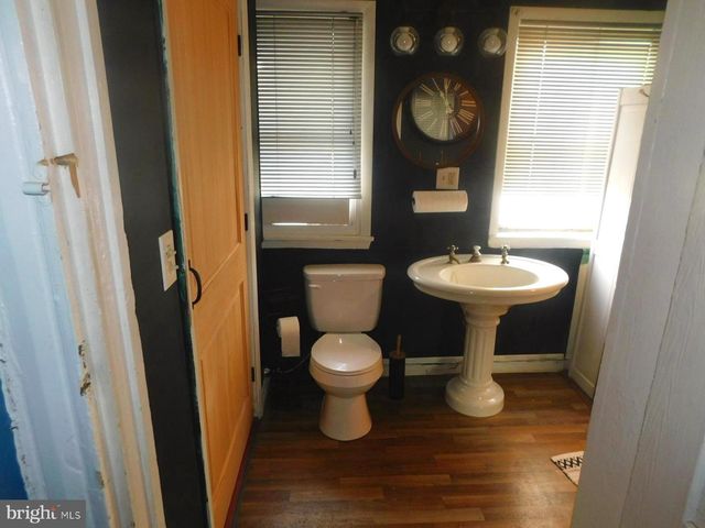 105 E MAIN ST, Wardensville, WV 26851