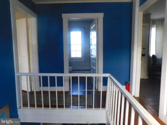 105 E MAIN ST, Wardensville, WV 26851