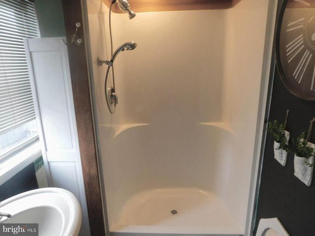 105 E MAIN ST, Wardensville, WV 26851