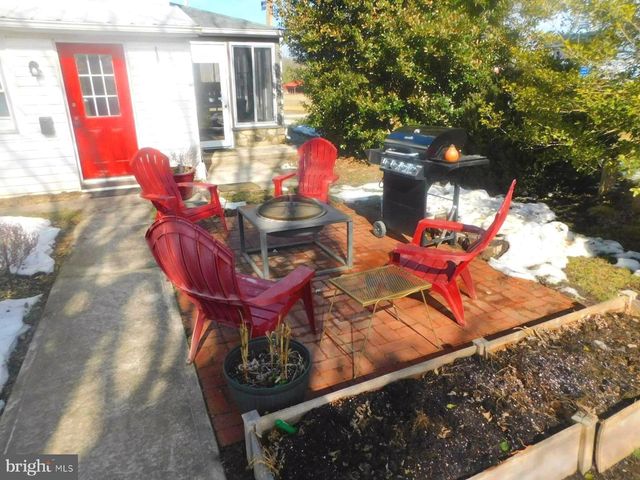 105 E MAIN ST, Wardensville, WV 26851