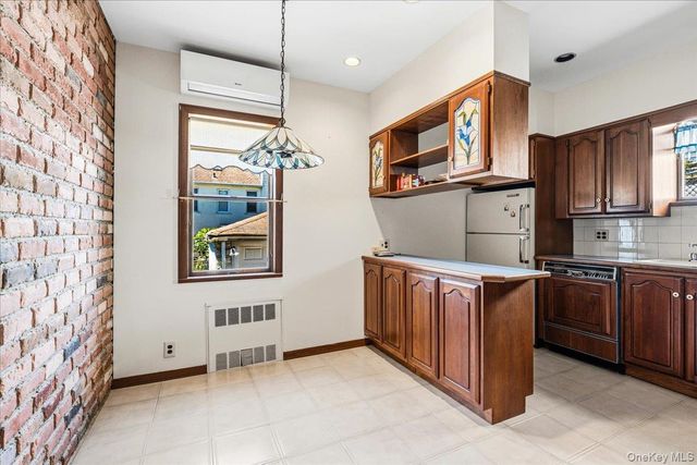 1228 80th Street, Brooklyn, NY 11228