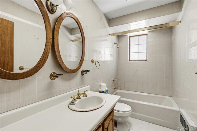 1228 80th Street, Brooklyn, NY 11228