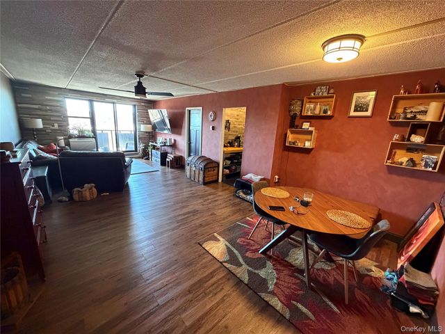 160 academy Street 7h, Poughkeepsie, NY 12601