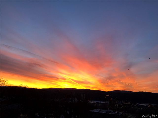 160 academy Street 7h, Poughkeepsie, NY 12601