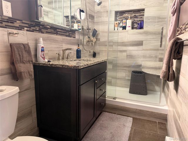 160 academy Street 7h, Poughkeepsie, NY 12601