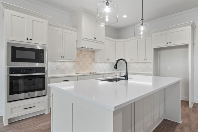 2113 Holborn Street, Lorena, TX 76655