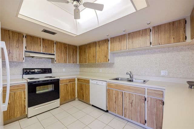 3280 SOUTHSHORE DRIVE 86C, Punta Gorda, FL 33955