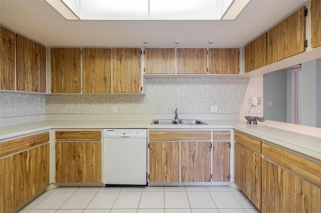3280 SOUTHSHORE DRIVE 86C, Punta Gorda, FL 33955
