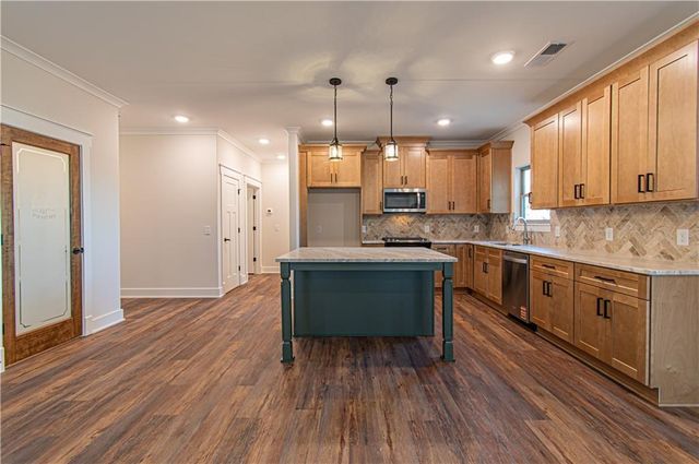 386 Mulberry Circle, Jasper, GA 30143