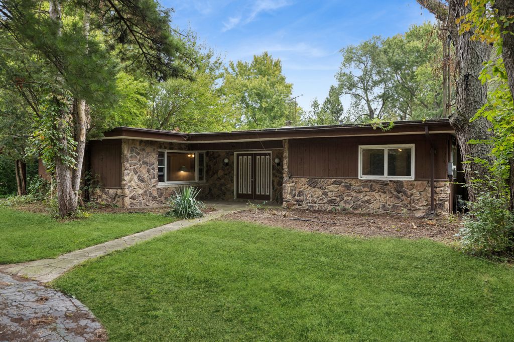 9041 Maple Avenue, Burr Ridge, IL 60527 — photo 2