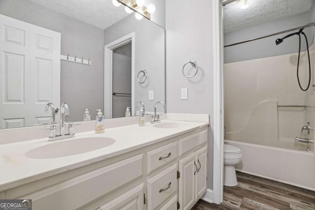 212 Gates Mill Drive, Lawrenceville, GA 30045