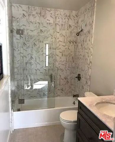 2965 Arlington Avenue, Los Angeles, CA 90018