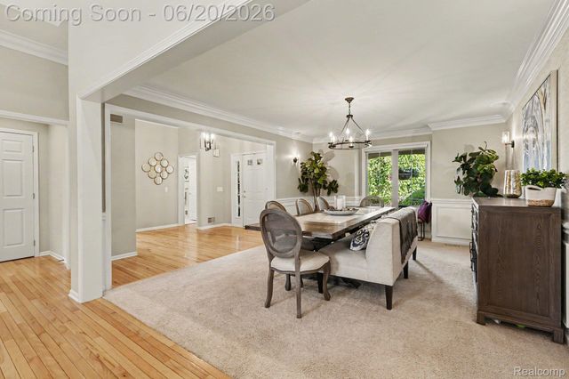 836 Townsend Drive, South Lyon, MI 48178