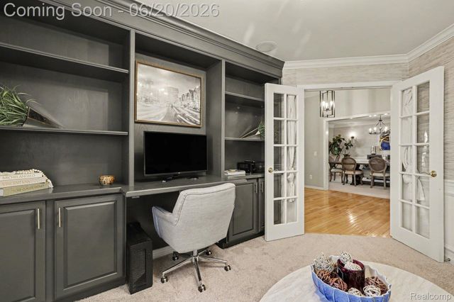 836 Townsend Drive, South Lyon, MI 48178