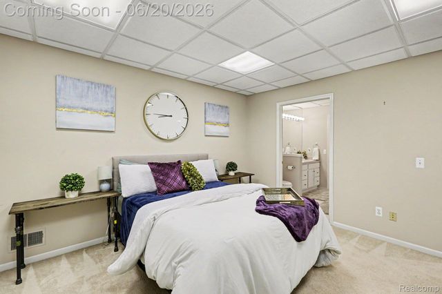 836 Townsend Drive, South Lyon, MI 48178