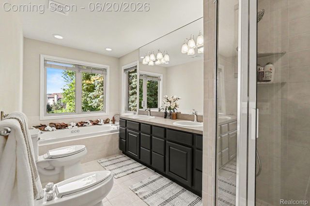 836 Townsend Drive, South Lyon, MI 48178