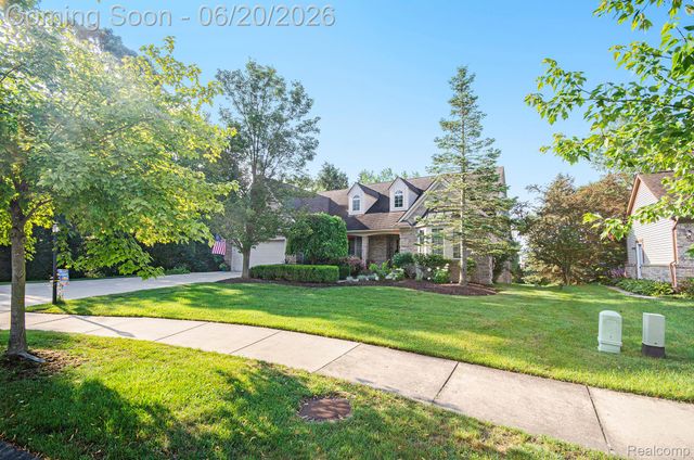 836 Townsend Drive, South Lyon, MI 48178