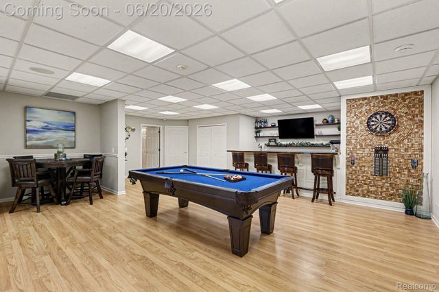 836 Townsend Drive, South Lyon, MI 48178