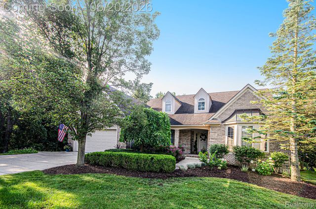 836 Townsend Drive, South Lyon, MI 48178