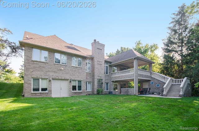 836 Townsend Drive, South Lyon, MI 48178