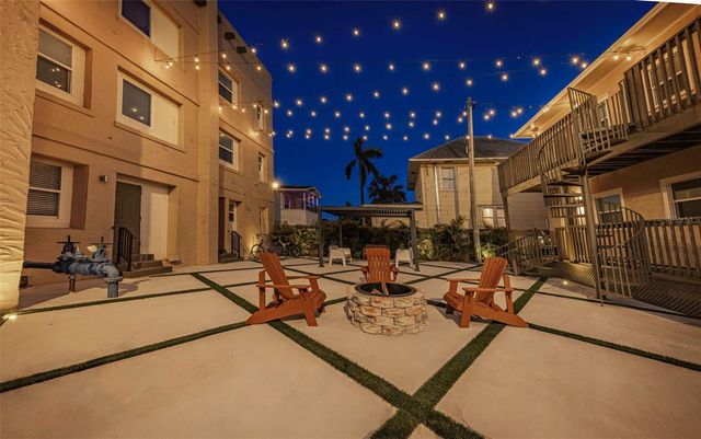 409 8TH STREET N 8, St Petersburg, FL 33701