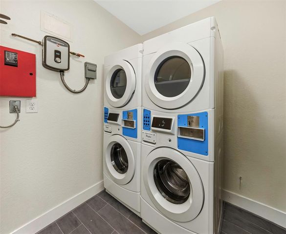 409 8TH STREET N 8, St Petersburg, FL 33701
