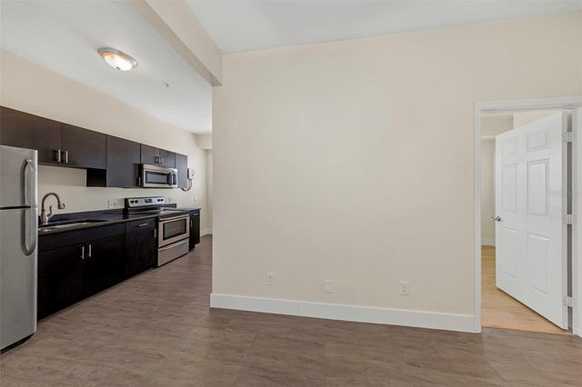 409 8TH STREET N 8, St Petersburg, FL 33701