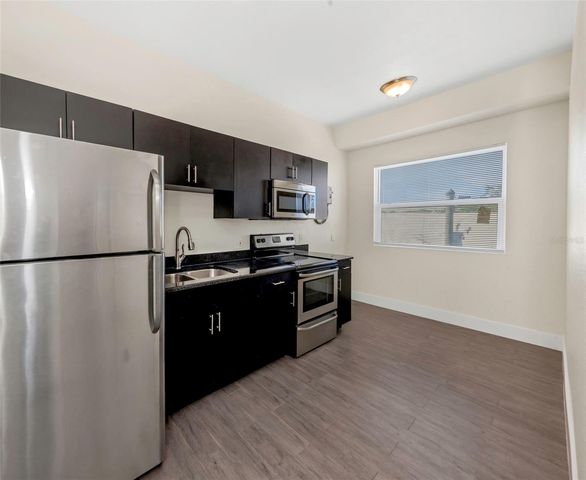 409 8TH STREET N 8, St Petersburg, FL 33701