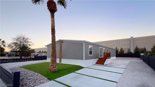 4538 Crystal Peak Drive, Las Vegas, NV 89115