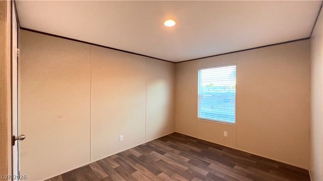 4538 Crystal Peak Drive, Las Vegas, NV 89115