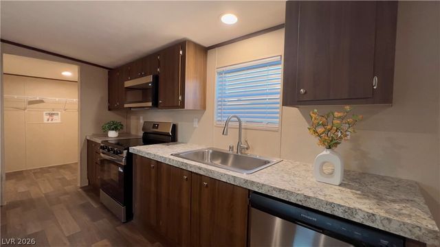 4538 Crystal Peak Drive, Las Vegas, NV 89115