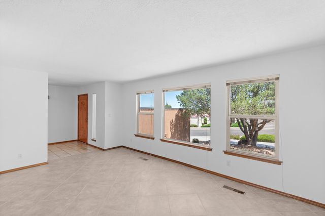 13104 Deer Dancer Trail NE, Albuquerque, NM 87112