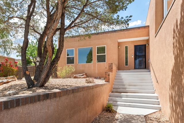 13104 Deer Dancer Trail NE, Albuquerque, NM 87112
