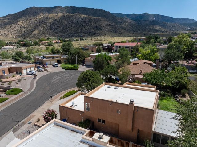 13104 Deer Dancer Trail NE, Albuquerque, NM 87112