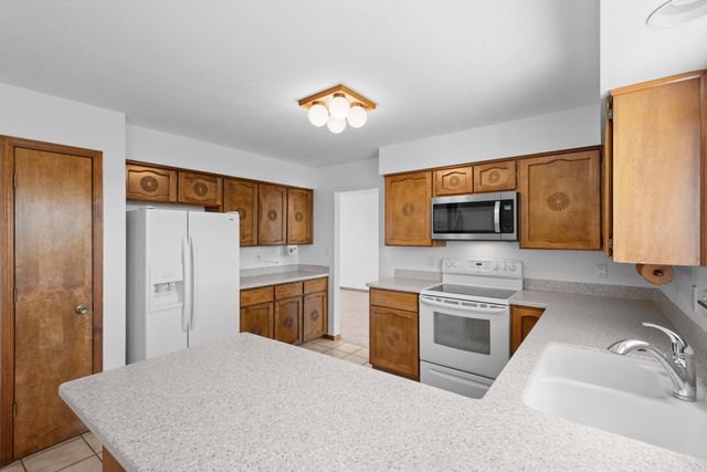 13104 Deer Dancer Trail NE, Albuquerque, NM 87112