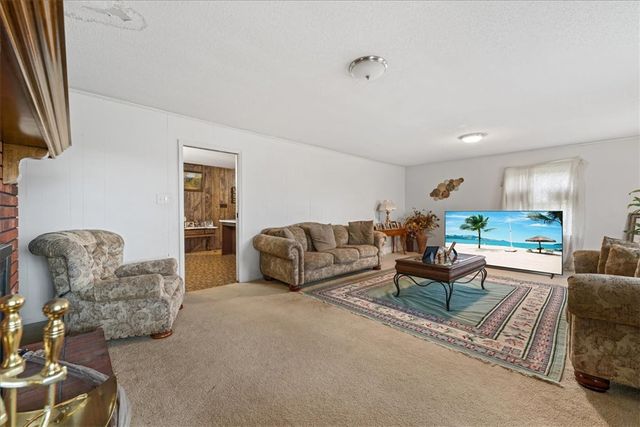 135 Seneca River Road, Seneca, SC 29678