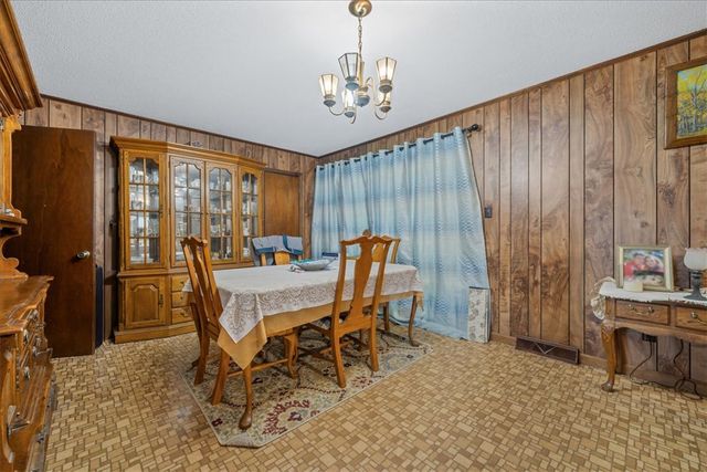 135 Seneca River Road, Seneca, SC 29678