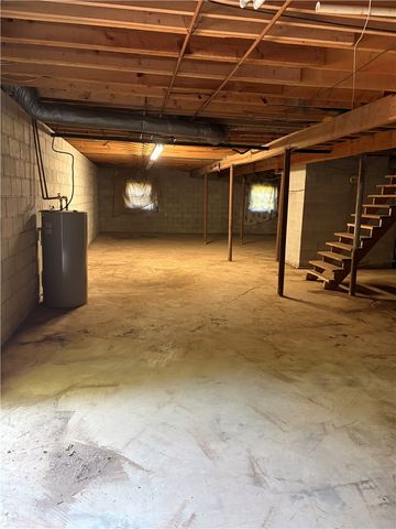 135 Seneca River Road, Seneca, SC 29678