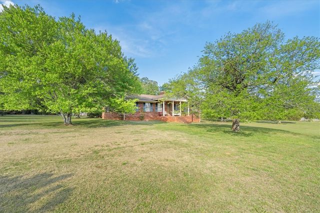 135 Seneca River Road, Seneca, SC 29678