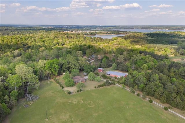 135 Seneca River Road, Seneca, SC 29678