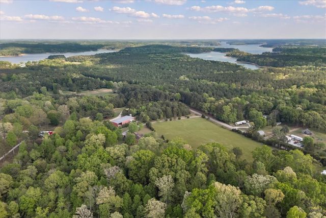 135 Seneca River Road, Seneca, SC 29678