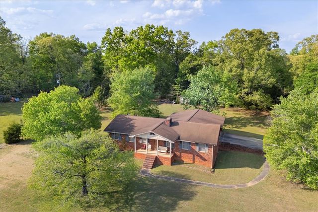 135 Seneca River Road, Seneca, SC 29678