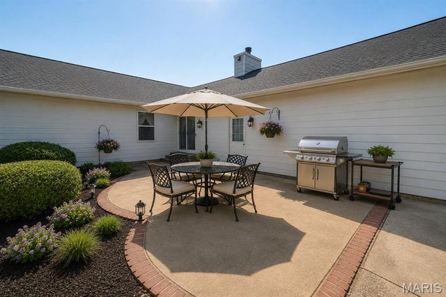 2296 Delaware Drive, St Charles, MO 63303