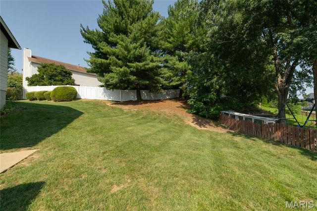 2296 Delaware Drive, St Charles, MO 63303