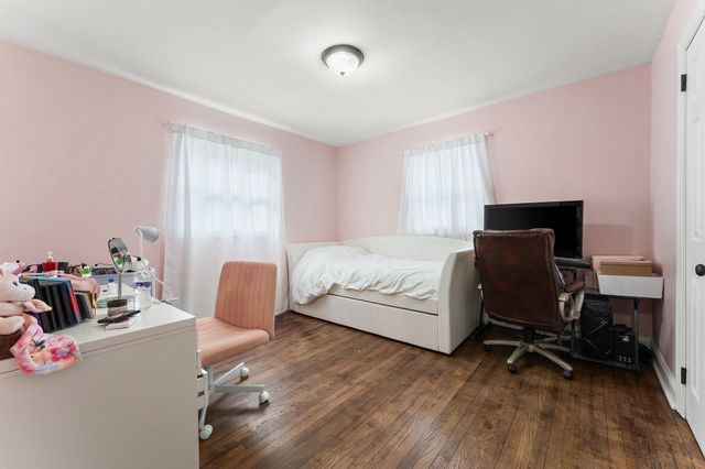 324 Maple Street, Crown Point, IN 46307