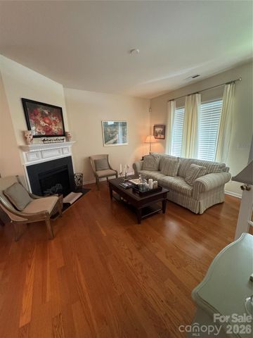 2008 Golden Ridge Lane, Charlotte, NC 28208